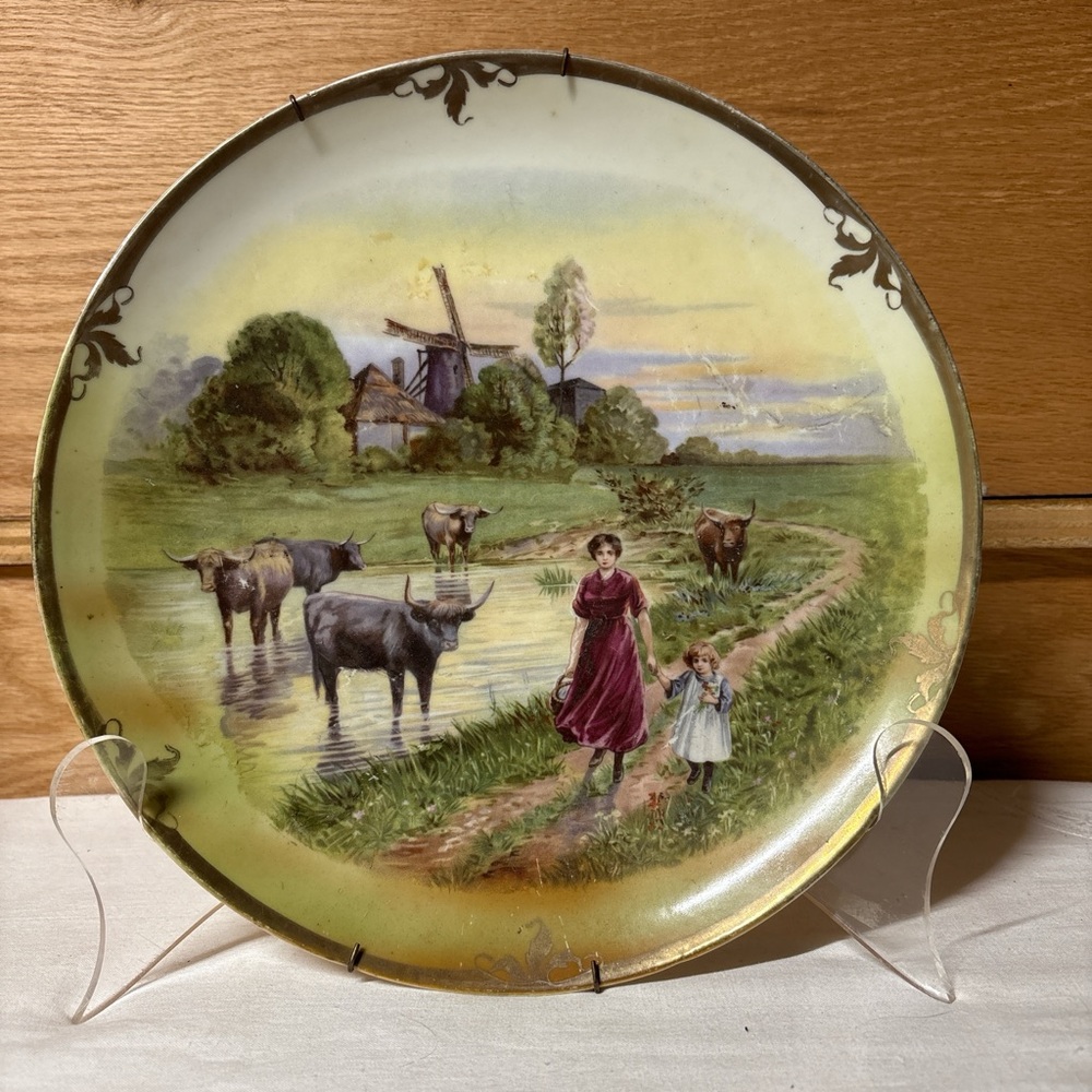 Vintage early 1900 Decorative porcelain Plate with Pastoral Scene